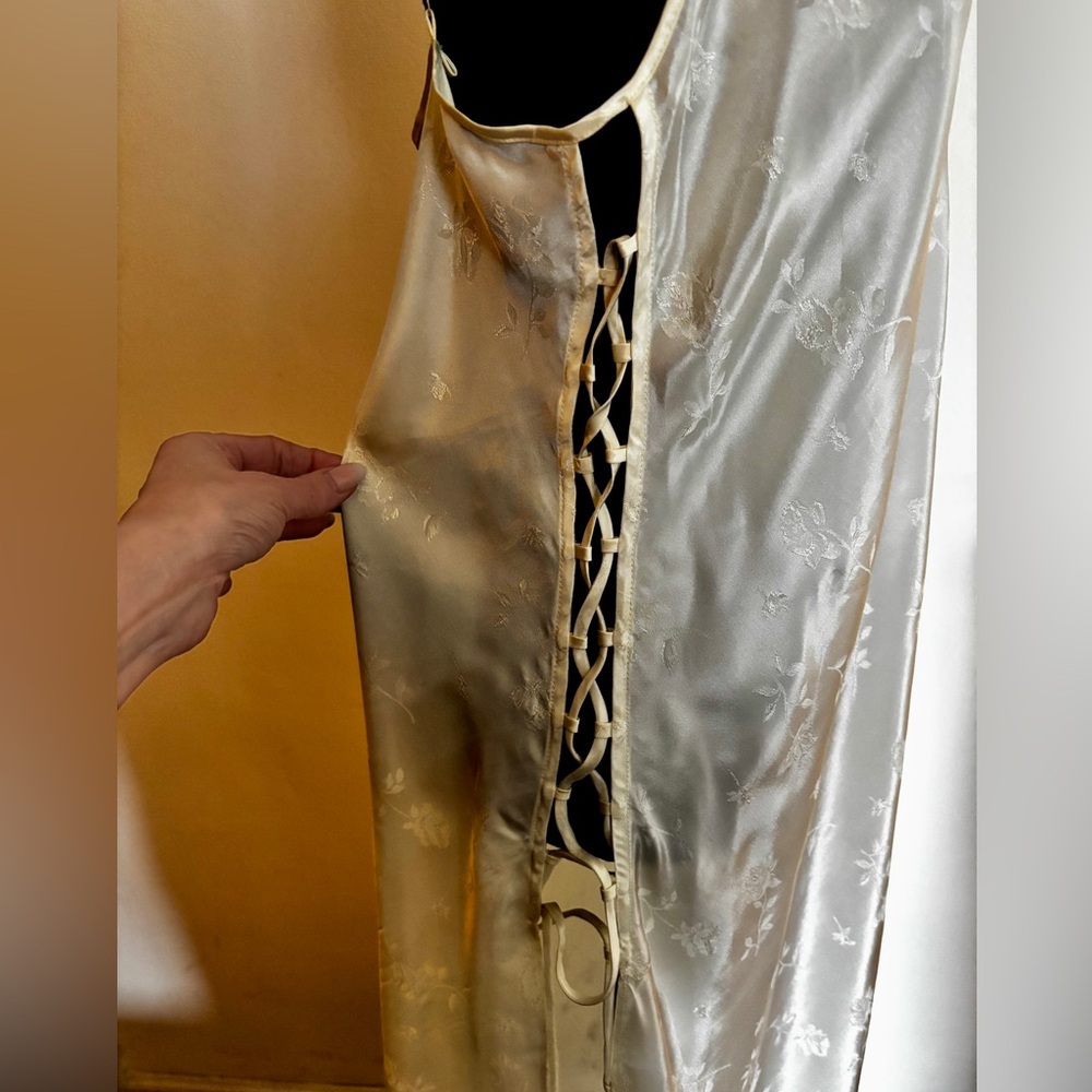 Vintage Open Side Lace-up Negligee - Size XL - Picture 2 of 12